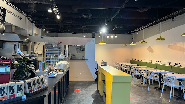 Comentarii opinii despre Kafka’s Coffee Roasting and Bakery