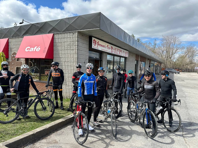 Comentarii opinii despre Gramma's Oven European Bakery & Café