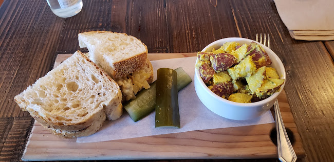 Comentarii opinii despre King + Bannatyne