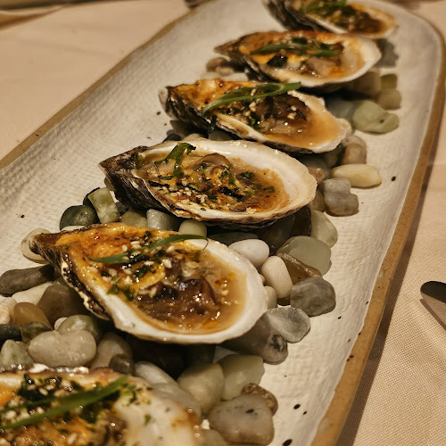 Little Louis' Oyster Bar & Fine Cuisine