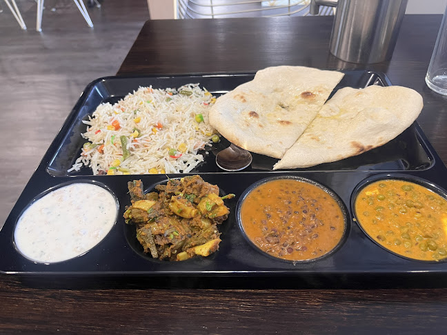 160 Centennial Pkwy N, Hamilton, ON L8E 1H9