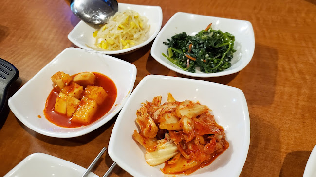 14916 104 Ave, Surrey, BC V3R 1M8