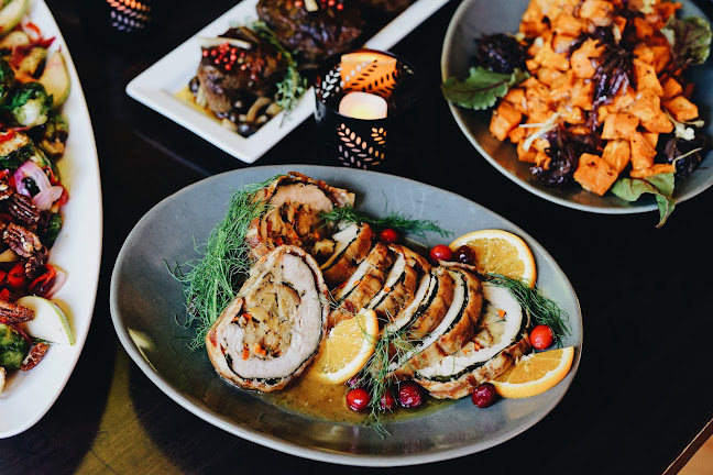 5824 2 St SW Suite 220, Calgary, AB T2H 0H2