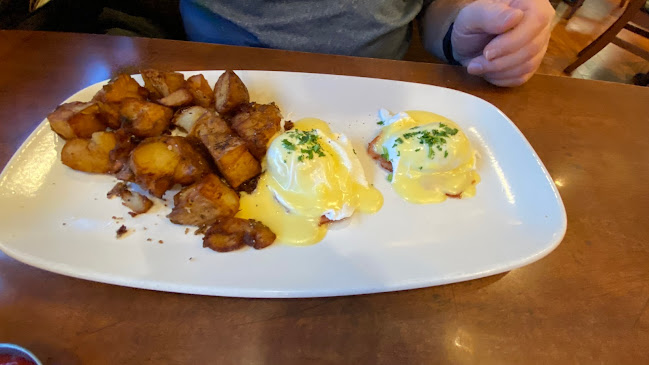 Opinii despre White Spot Pemberton Plaza în North Vancouver - Hospitality and gastronomy