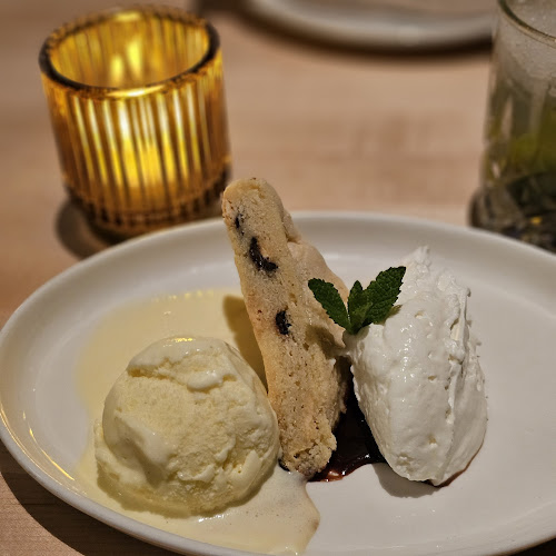 Opinii despre Moxies Regina Restaurant în Regina - Hospitality and gastronomy