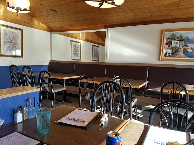 Opinii despre George's Burgers & Subs în Winnipeg - Hospitality and gastronomy