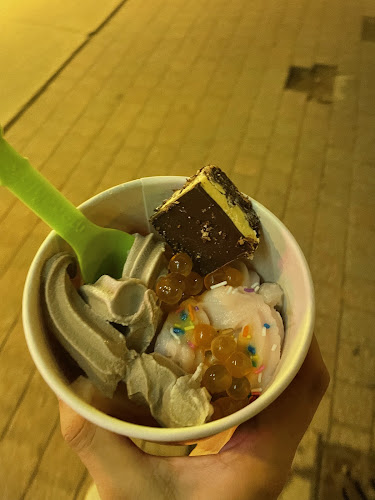 247 King St N #3, Waterloo, ON N2J 2Y8