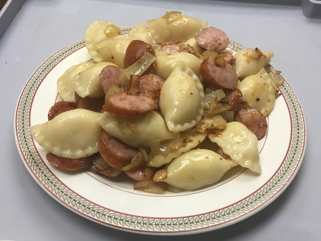 Comentarii opinii despre Maria's Homestyle Perogies: European Deli