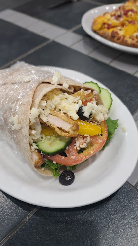 Paparazzi Pizza LTD. - Powell River