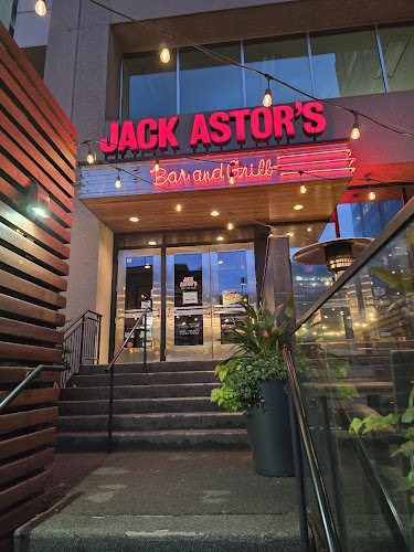 Jack Astor's Bar & Grill Yonge & Bloor