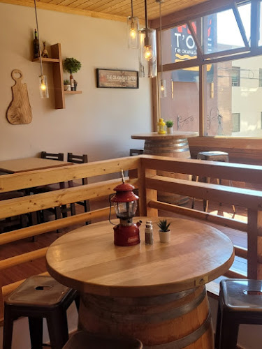 The Okanagan. Eatery (Catering)