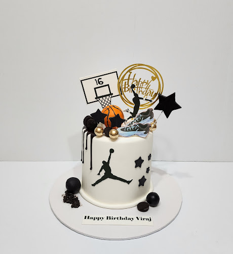 Precious Cakes - Hospitality and gastronomy