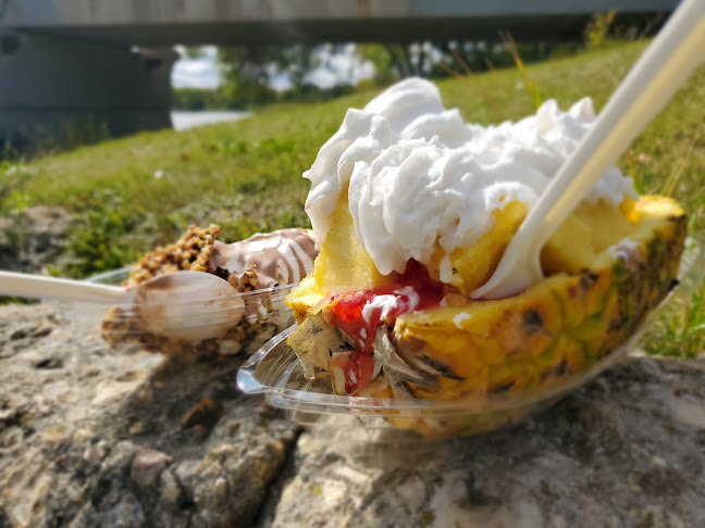 766 Jubilee Ave, Winnipeg, MB R3L 1P7