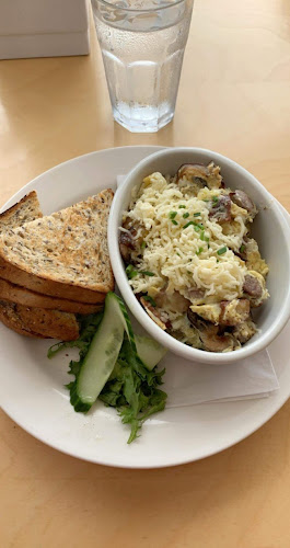 142 Great George St, Charlottetown, PE C1A 4K6