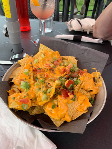 615 Queen St, Fredericton, NB E3B 4Y7