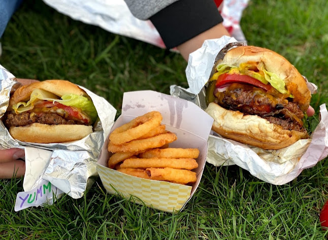 Comentarii opinii despre Mama's Boys Burgers