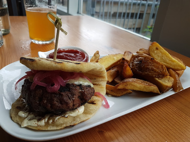 Cafe Belong - Toronto