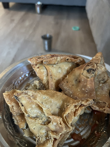 Comentarii opinii despre Matheson Sweets & Catering - Indian Restaurant in Mississauga