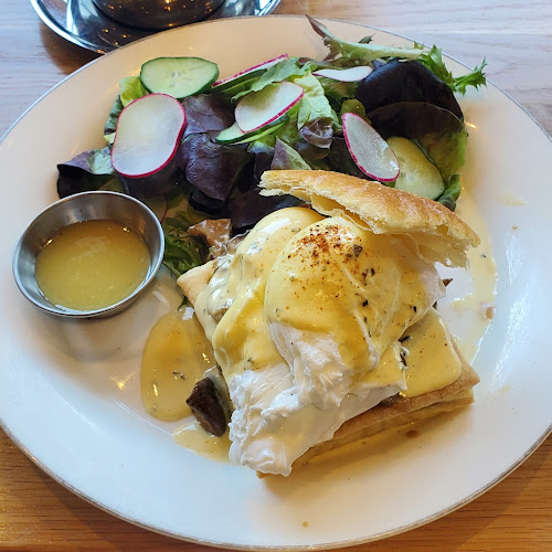 Comentarii opinii despre Hutch Cafe