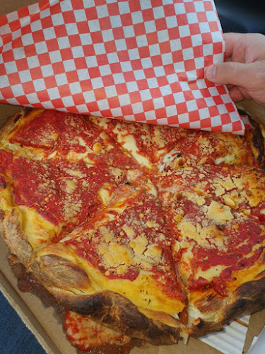 Nino Pizza - Hospitality and gastronomy