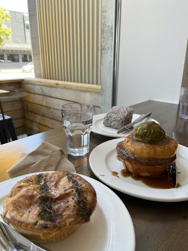 4114 Hastings St, Burnaby, BC V5C 2J7