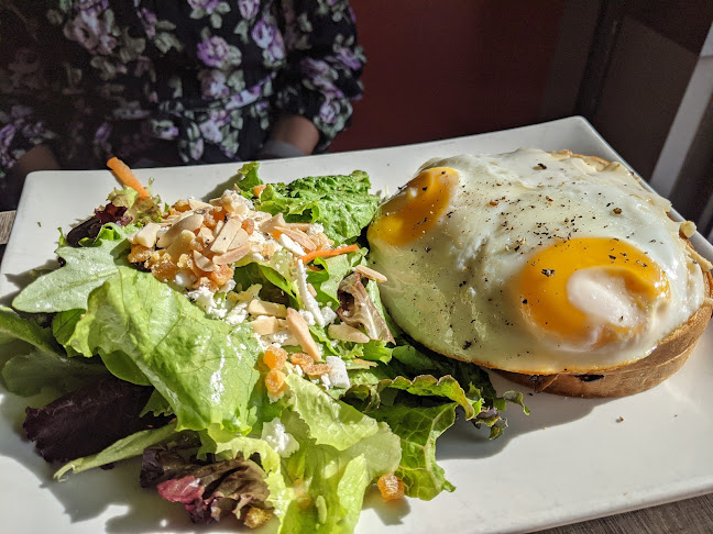 1900 Dundas St W Unit 10&19, Mississauga, ON L5K 1P9