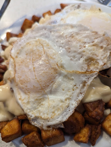 1308 Algonquin Ave, North Bay, ON P1B 4Y2