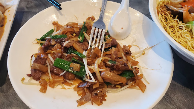 Sun's BBQ Restaurant - Hospitality and gastronomy