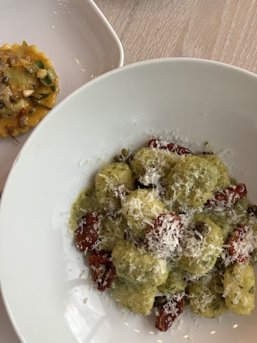 Comentarii opinii despre Central Social Hall