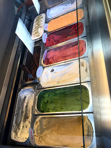 1216 Bank St, Ottawa, ON K1S 3Y2