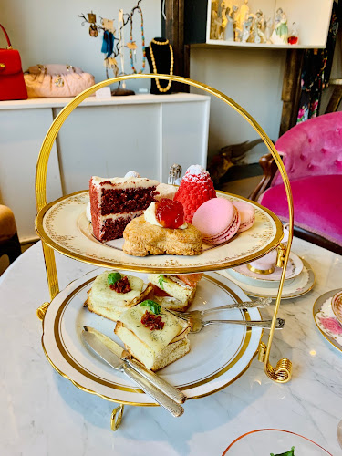 Opinii despre Jassy Boutique & Tearoom în Moncton - Hospitality and gastronomy