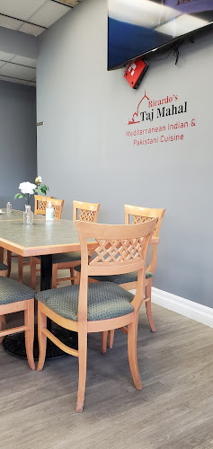 34 Cedar Pointe Dr, Barrie, ON L4N 5R7