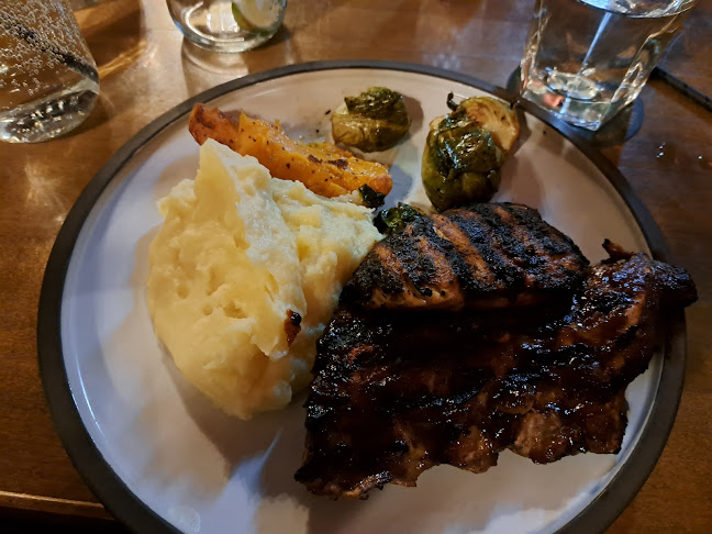 Comentarii opinii despre Moxies Victoria Restaurant