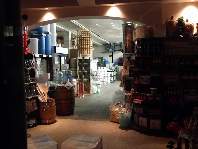 969 Somerset St W, Ottawa, ON K1R 1C6