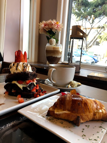 509 22 Ave SW, Calgary, AB T2S 0H5