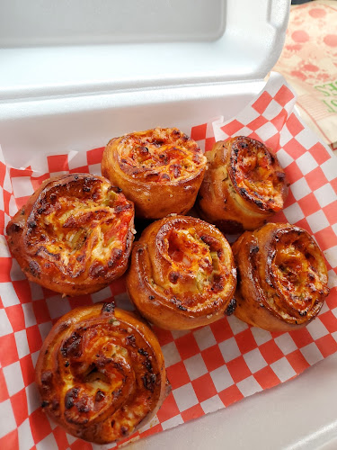 Four Brothers Pizza - Hospitality and gastronomy