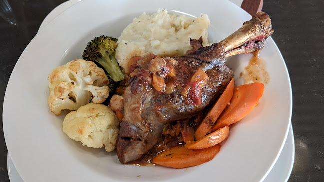 Wickie's Pub And Restaurant (Grove Location) - Hospitality and gastronomy