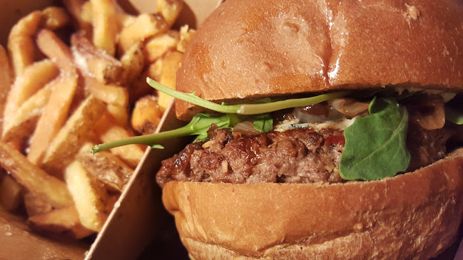 780 Baseline Rd, Ottawa, ON K2C 0A3