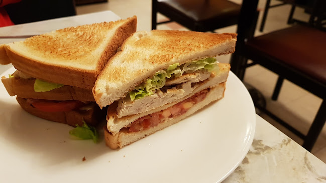 Evelyn's Cafe & Bistro - Vancouver