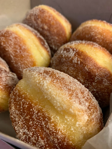 Comentarii opinii despre Charmaine Sweets