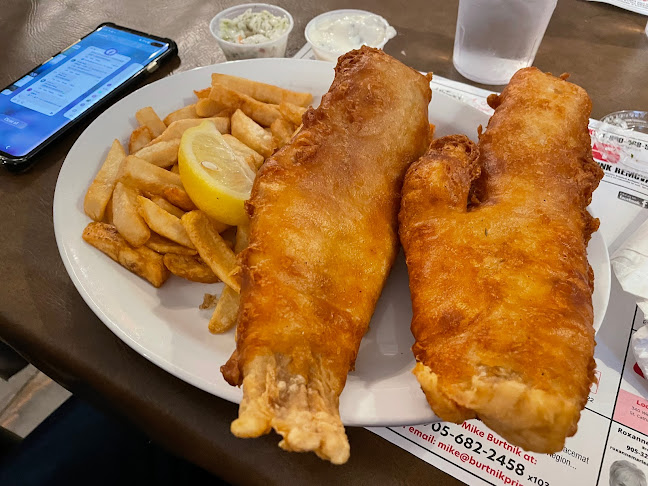 Queen's Coach Family Restaurant - Niagara Falls