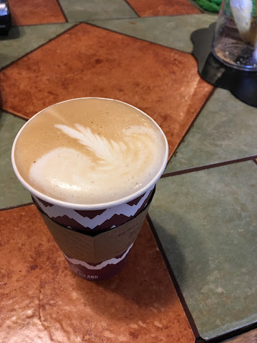 Luke's European Style Market - Hospitality and gastronomy