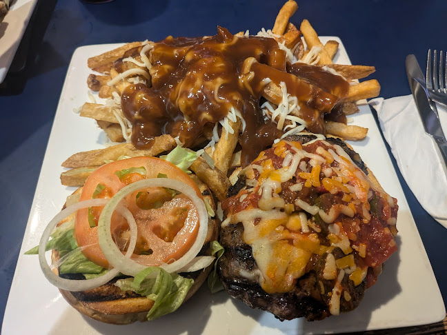 Sammy's Rec Room - Hospitality and gastronomy