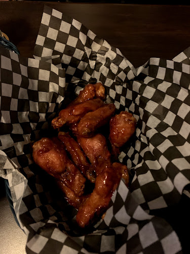 Toad 'n' Turtle Pubhouse & Grill - Hospitality and gastronomy