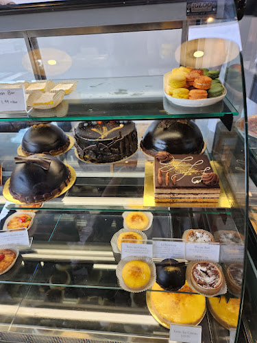 Opinii despre La Patisserie Fine Cakes & Pastries Inc. în Kitchener - Hospitality and gastronomy