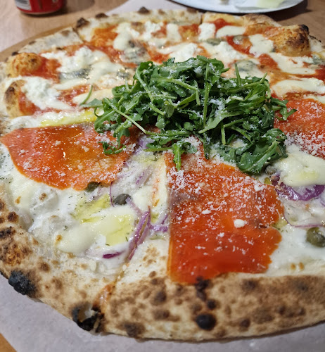 Pizza Rubato Napoletana - Hospitality and gastronomy