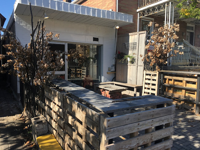 Comentarii opinii despre 5:2:8 Creative Coffee Collective