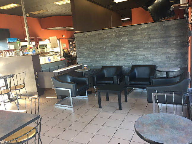 Cadmans Montreal Bagels - Hospitality and gastronomy