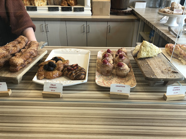 Comentarii opinii despre Hearthstone Artisan Bakery