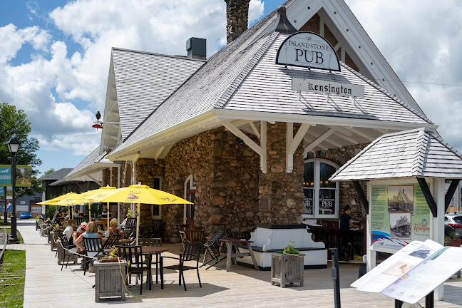 Island Stone Pub - Kensington Station - Hospitality and gastronomy